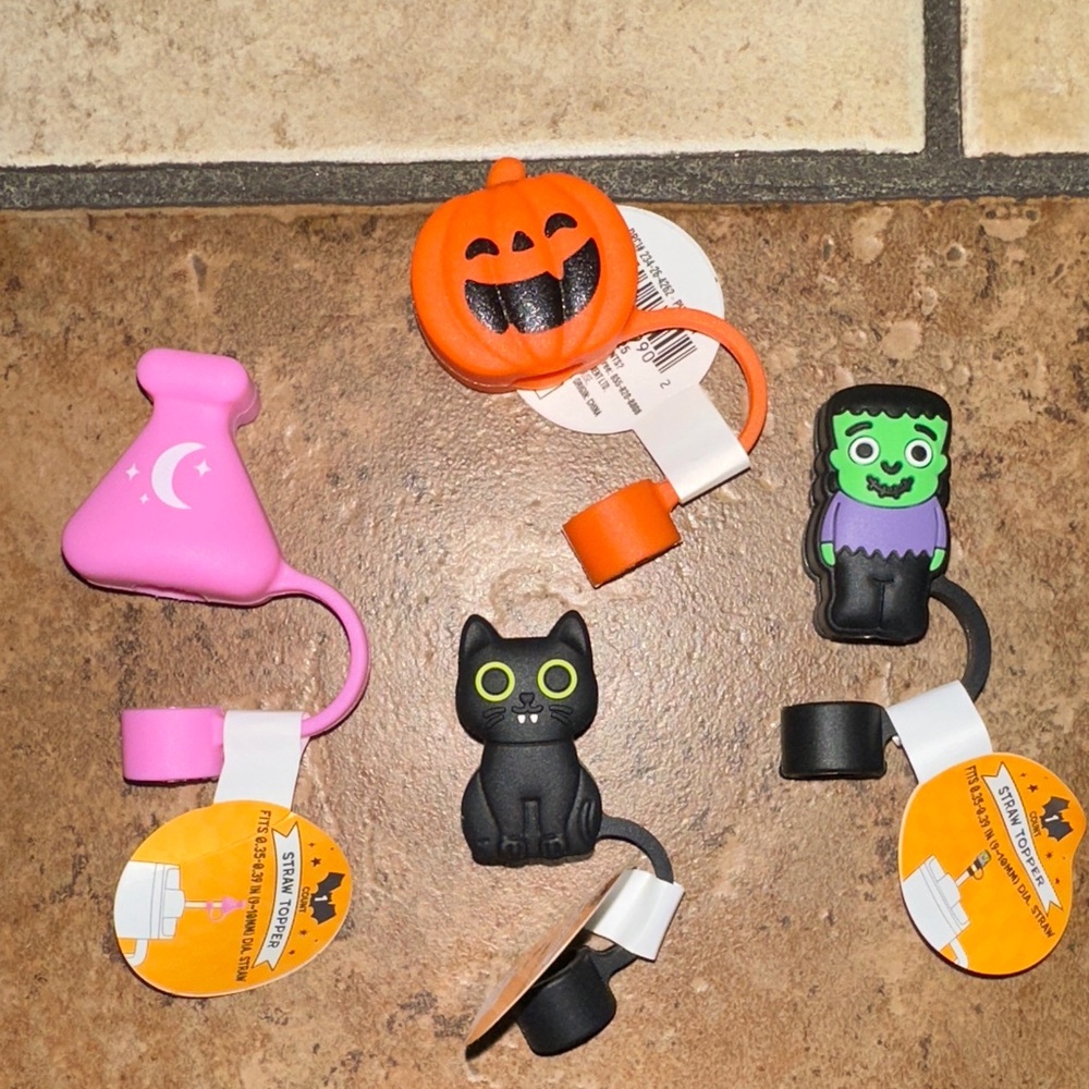 4 Halloween Straw Toppers
